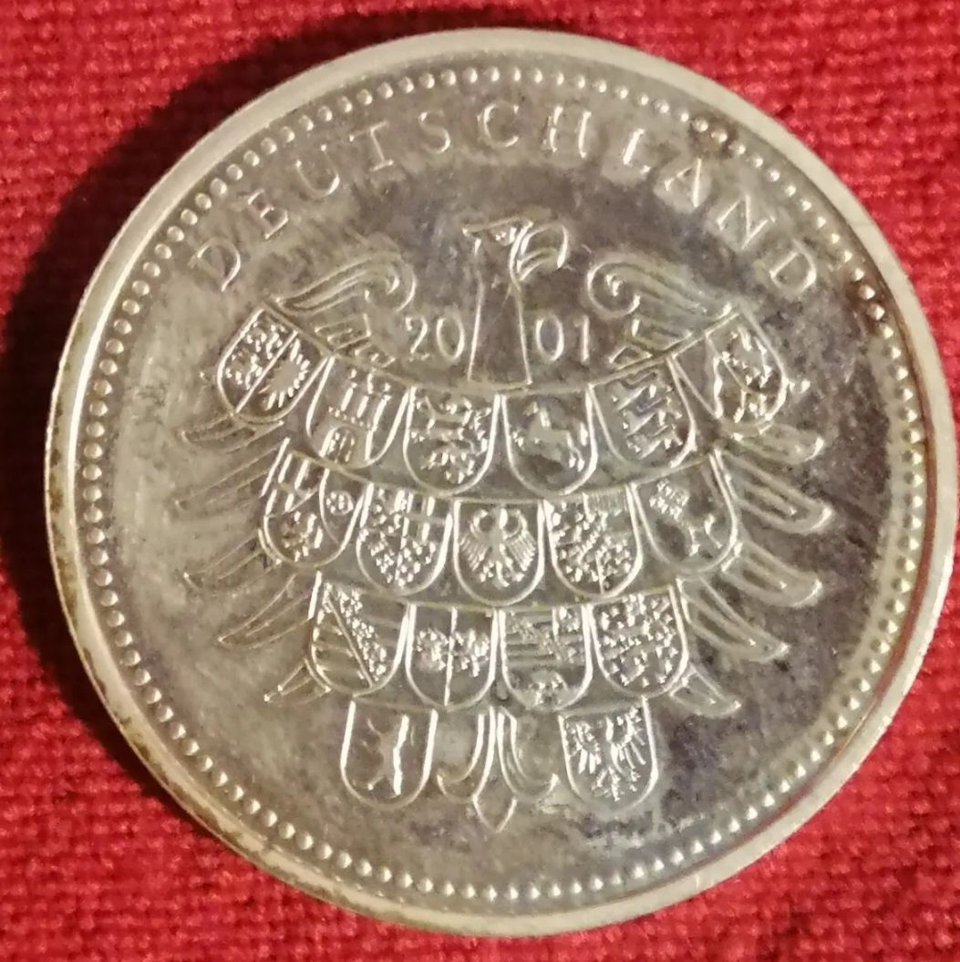 Продам  медаль  серебряную юбилейную ФРГ