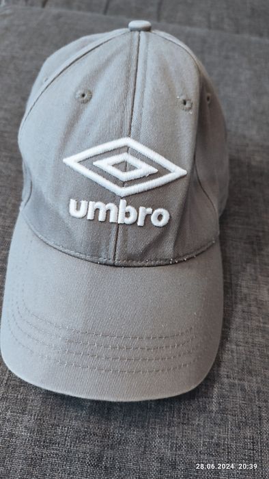 Czapka z daszkiem umbro