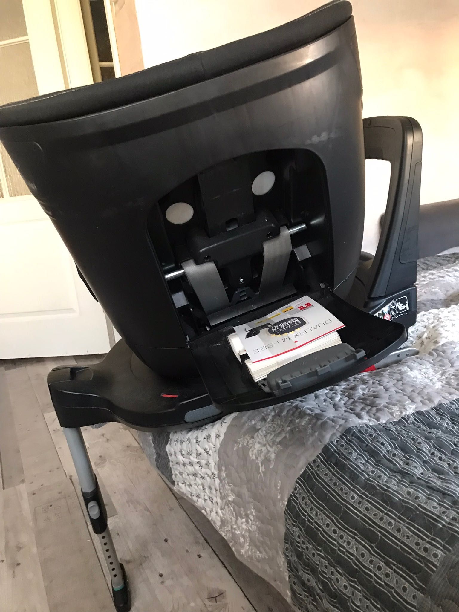 Britax Romer Dualfix M -i Size