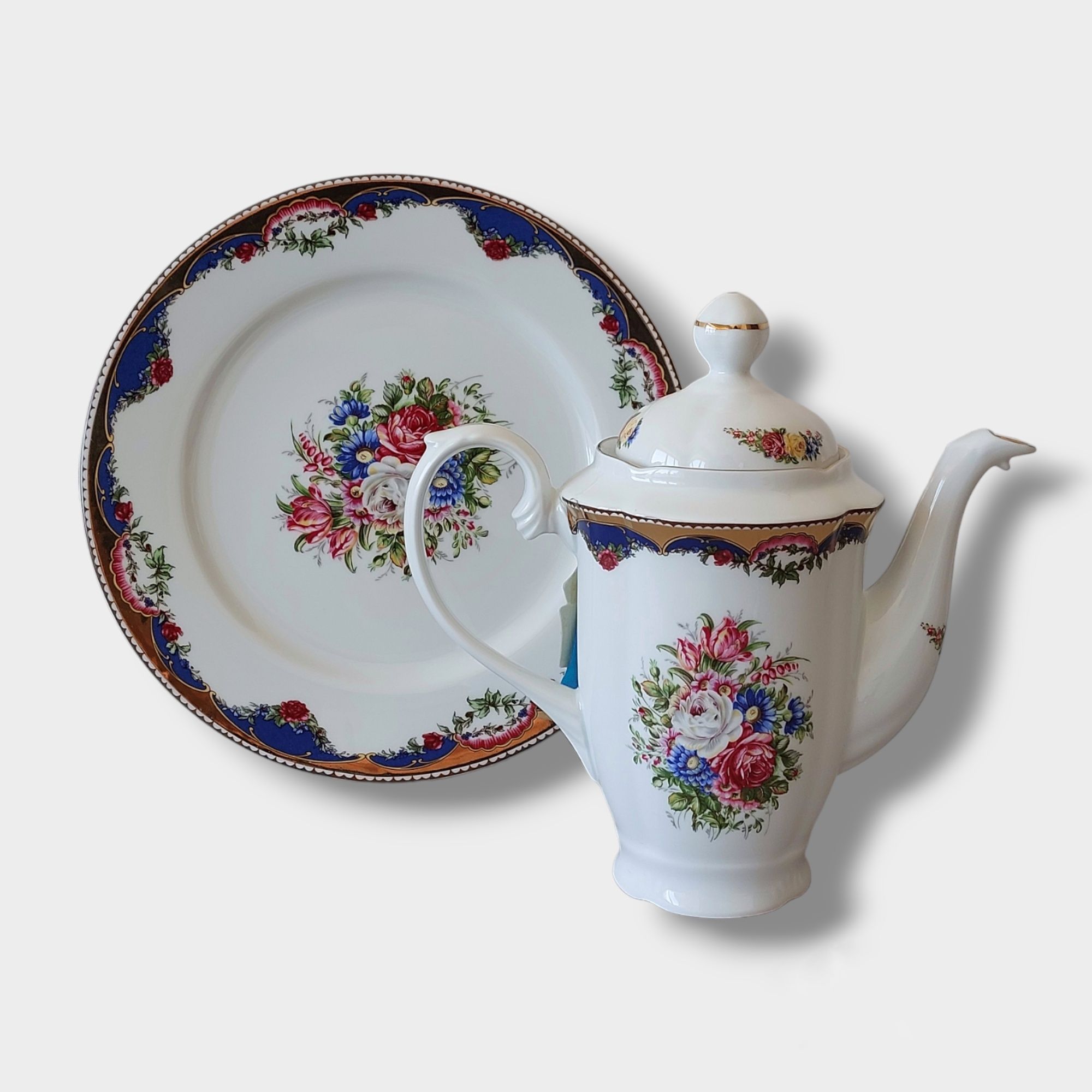 Conjunto: Cafeteira e Prato de Porcelana de Limoges (Disfer)