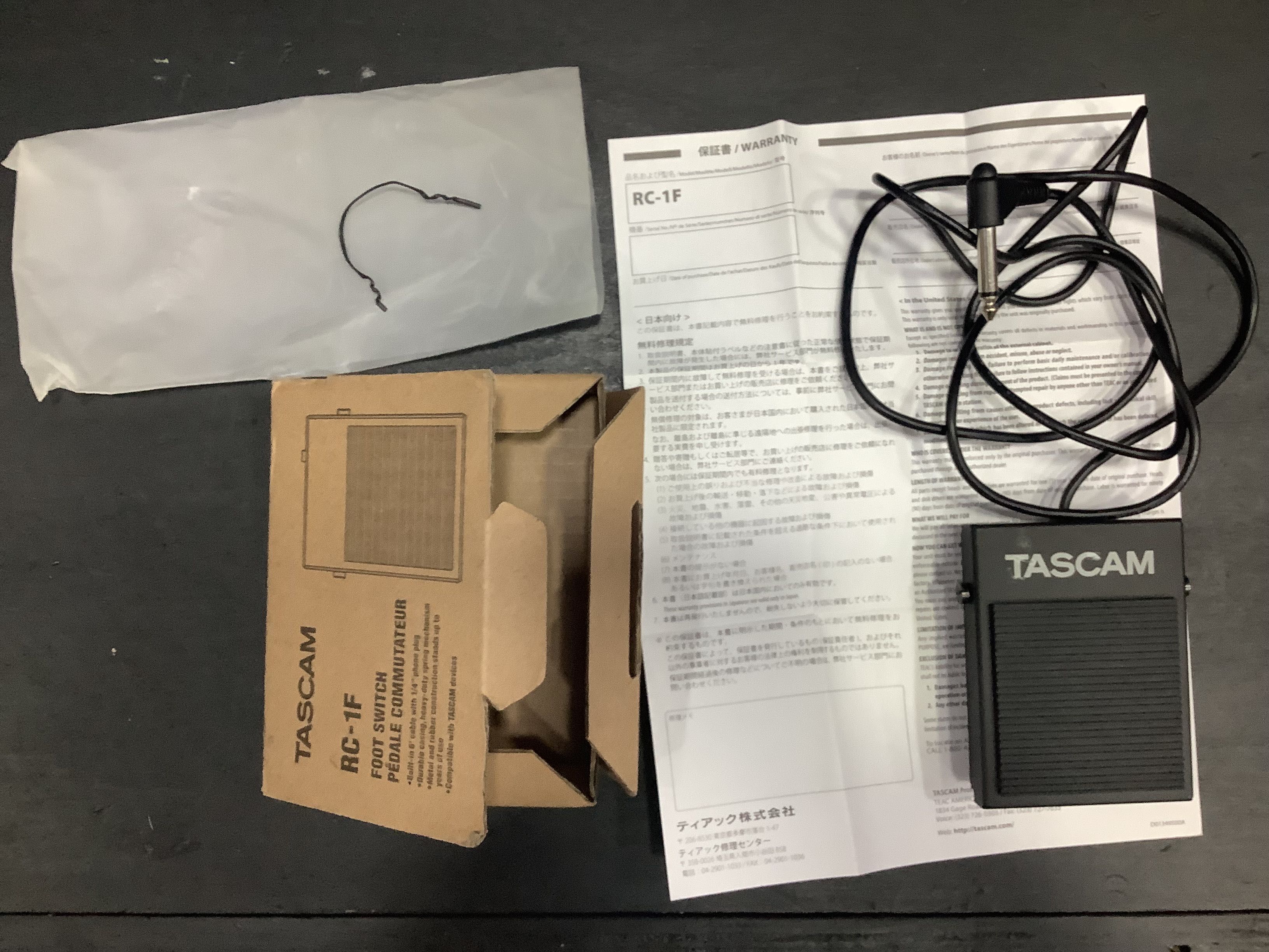 Tascam RC-1F Pedal Foot Switch novo.