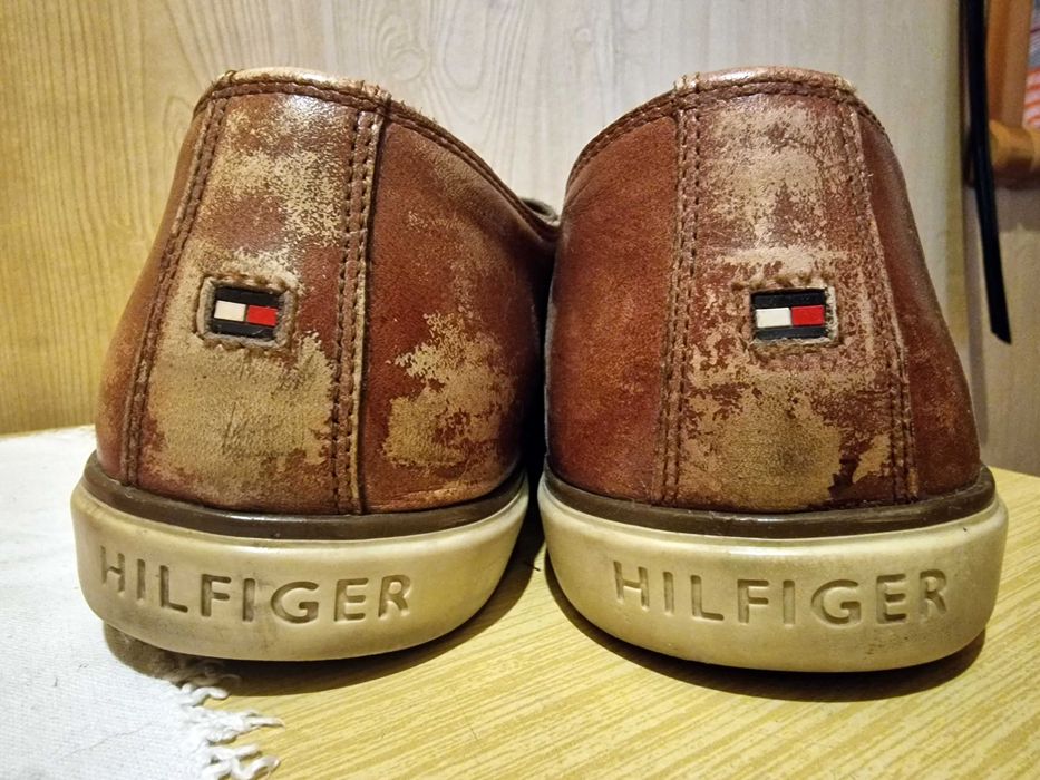 Buty męskie Tommy Hilfiger 43 za 70zł podwójne logo z tyłu