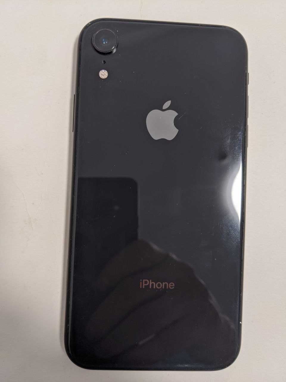 Iphone XR 64Gb з чохлом та захисним склом