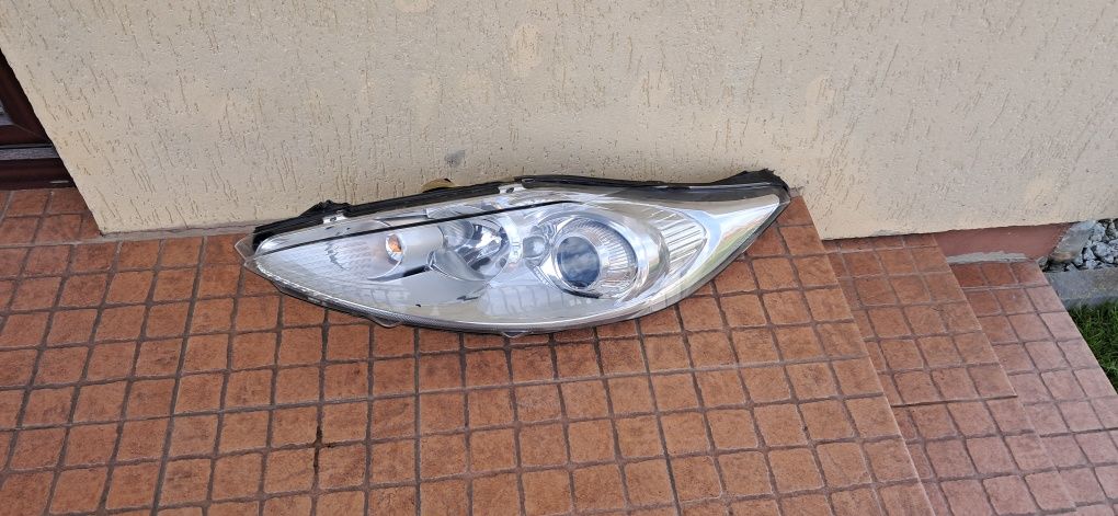 Ford Fiesta MK7 lampa lewa lewy przód przednia EU