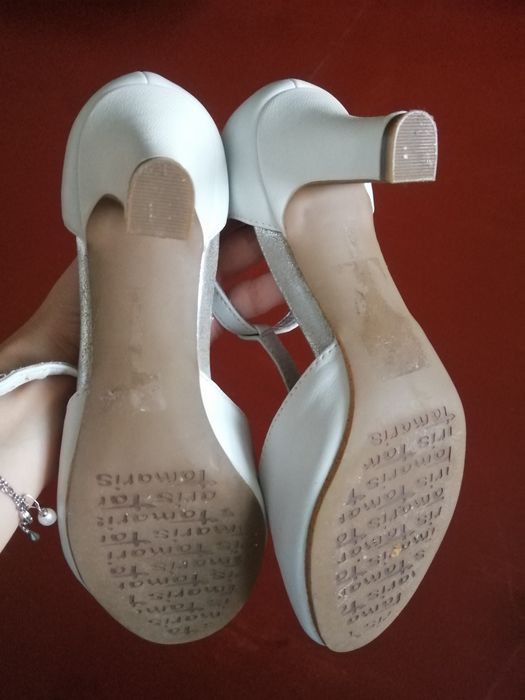 Туфли кожанные с т-образной белые 36 размер tamaris для танго