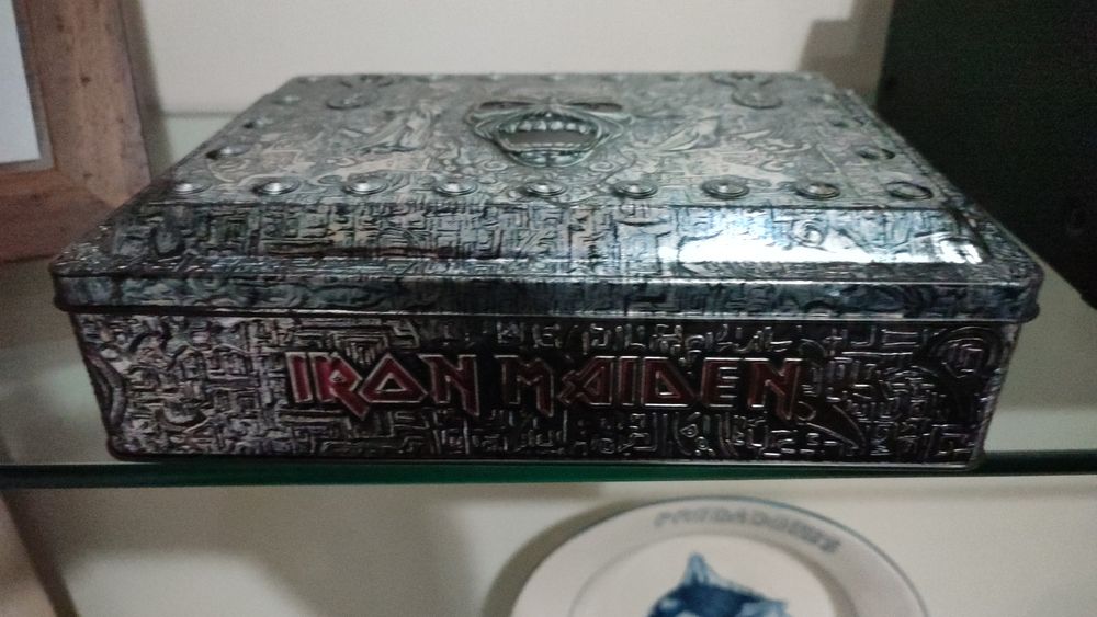 IRON MAIDEN Eddie's Archive Colecionador Metal Box