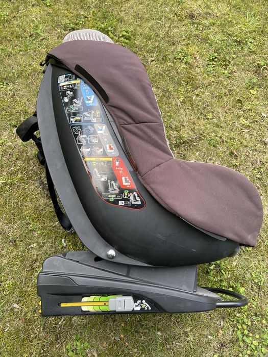 Дитяче автокрісло MiloFix