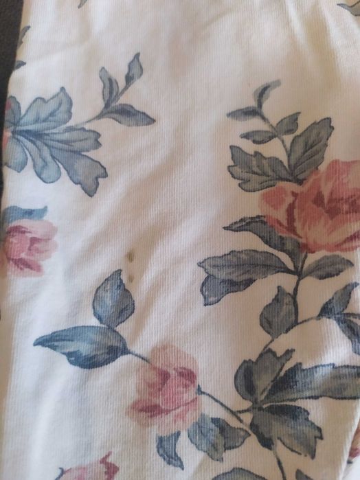 Legginsy spodnie Newbie 80 86 kwiaty róże falbanki białe