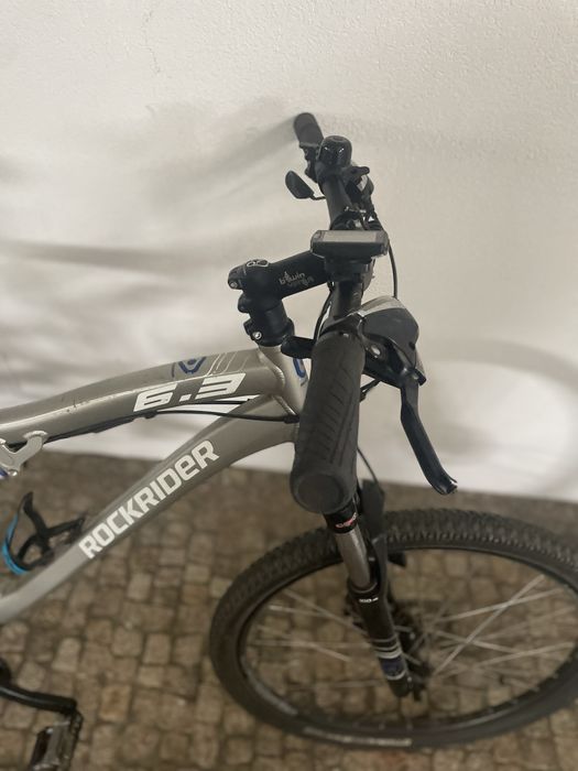 Bicicleta rockrider com suspensão total