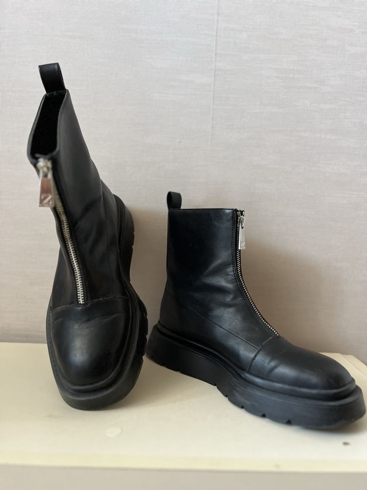 Взуття жіноче Zara, б/в