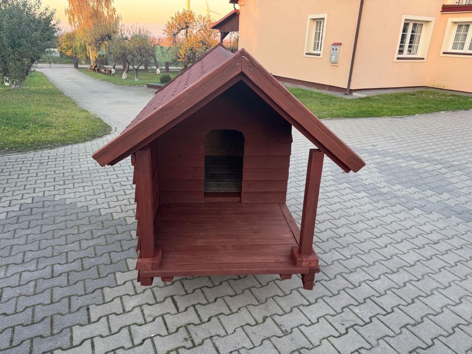 Sprzedam dużą ocieploną budę dla psa Ładna