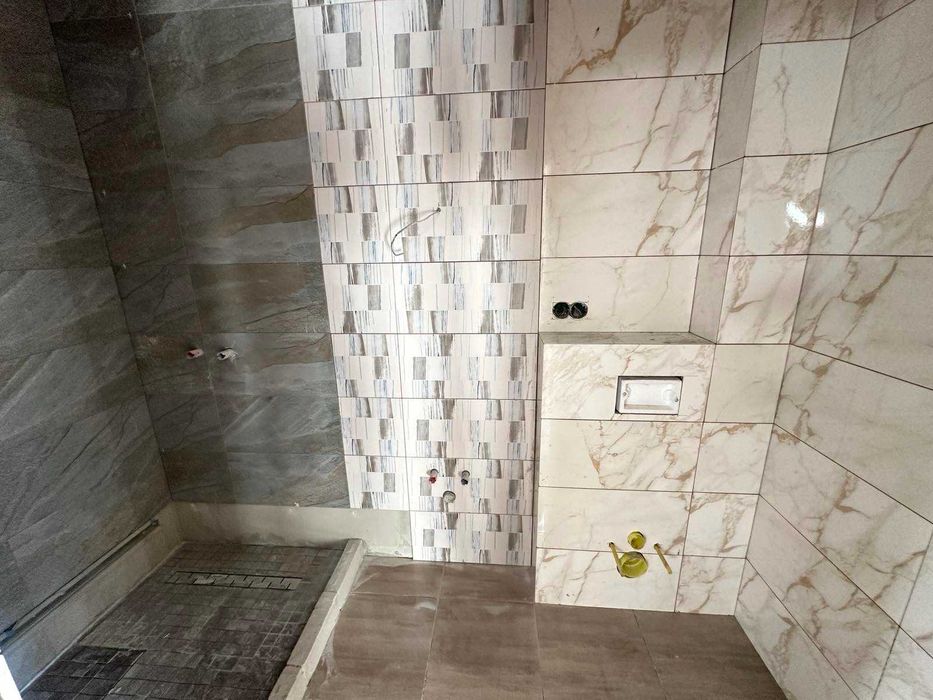 Дуплекс з ремонтом в центрі Ворзеля! Оформлення мінімальне!