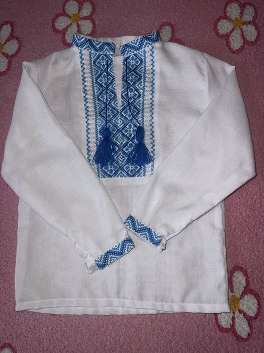 Вишита сорочка з льону