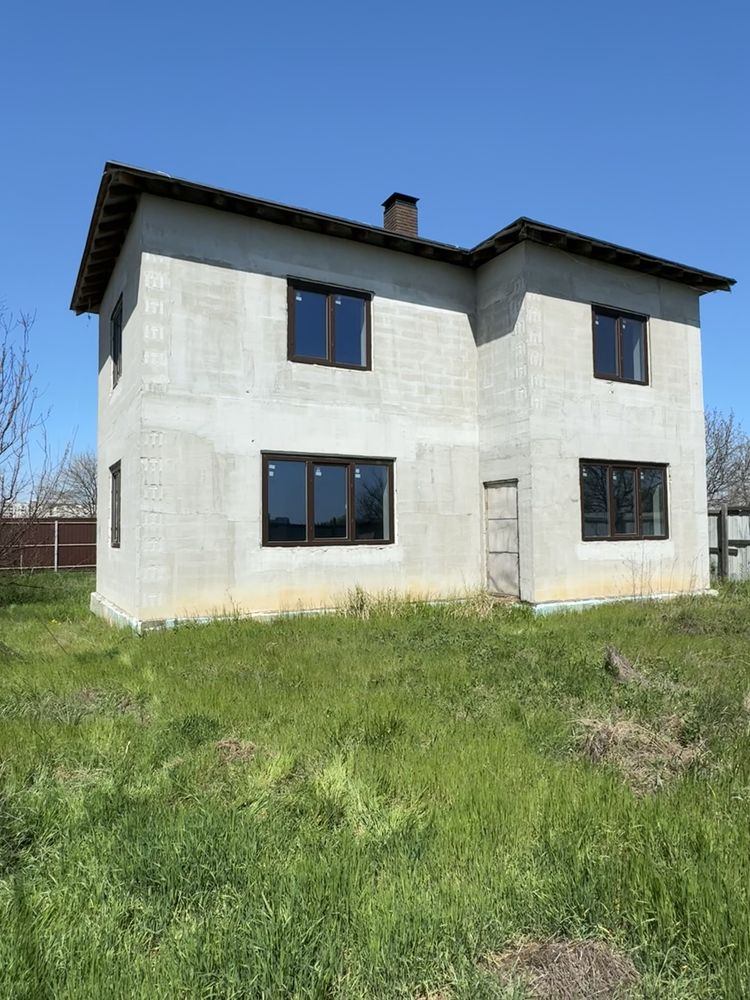 Продам качественный дом с подвалом в Лесках. Хуторок