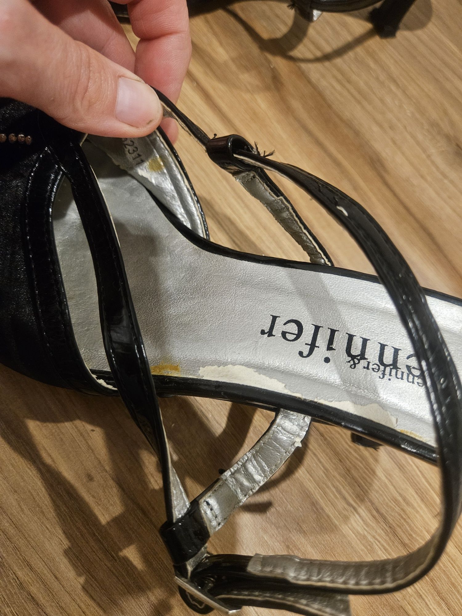 Buty na obcasie 40