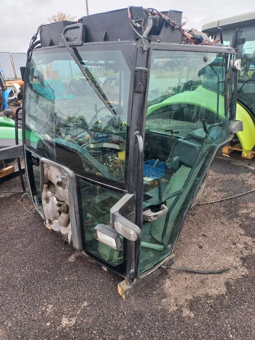 Kabina MCcormick,case, drzwi ,plastiki,środek,tapicerka,licznik,sterowniki,komputery,XTX130,TTX230,MX120,MC115,X70.80 ,MTX165,170,190,140