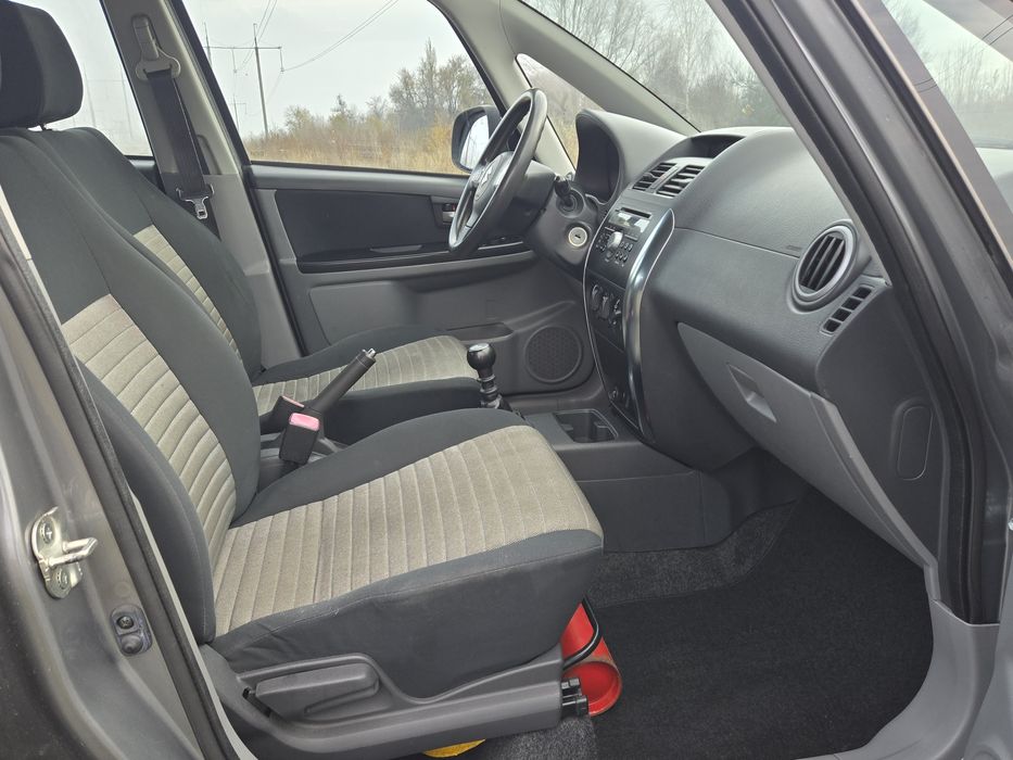 Продам авто Suzuki SX4 2008