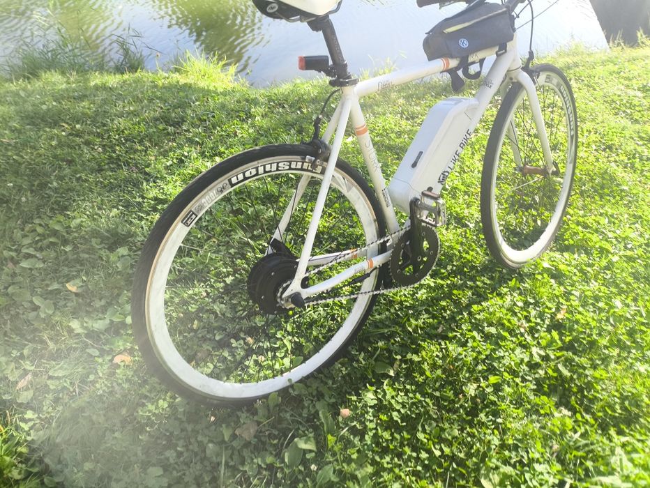 Електровелосипед, шосер, гравійний е-bike, cube, scot
