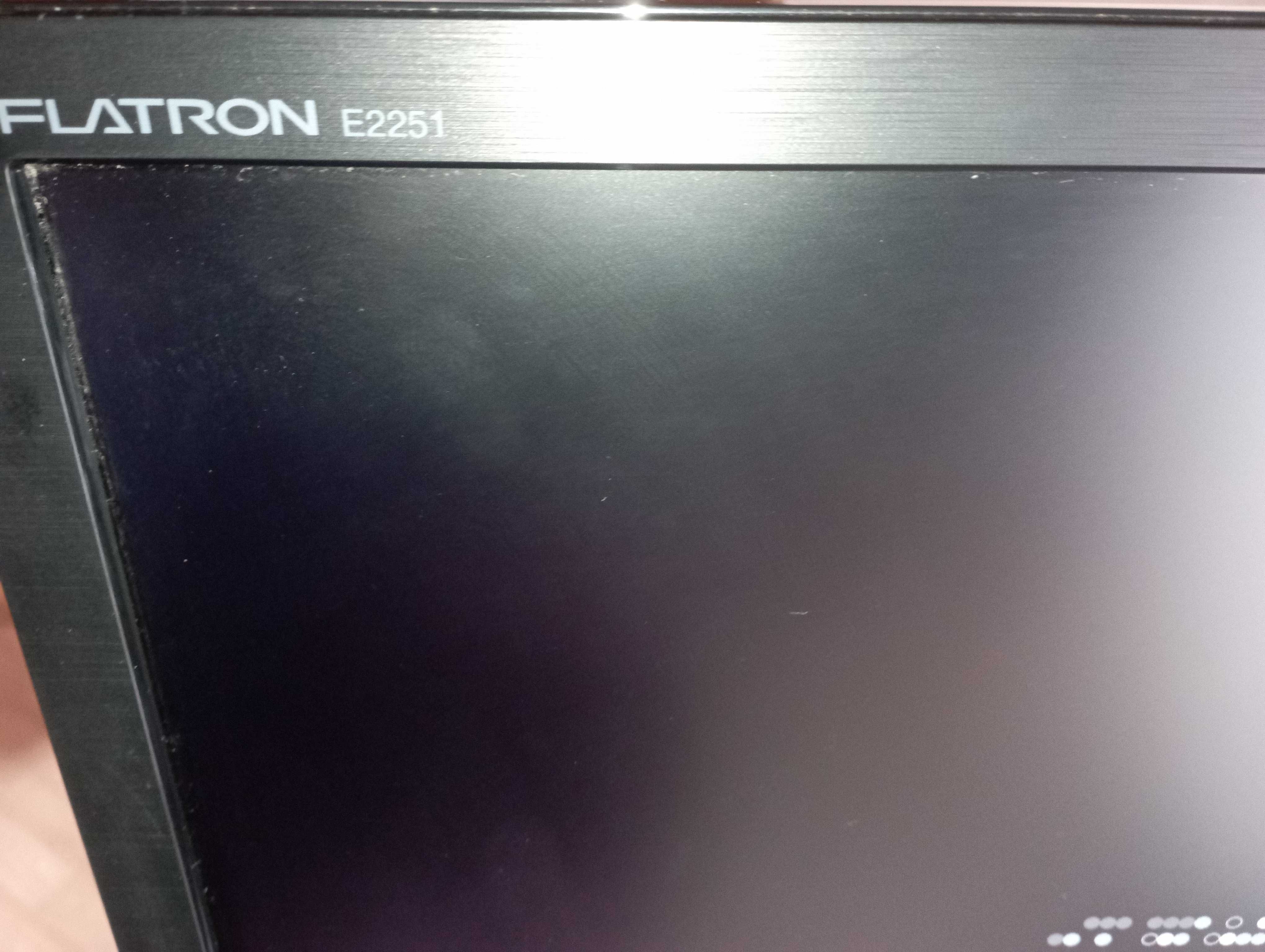 monitor  LG Flatron E2251S-BN