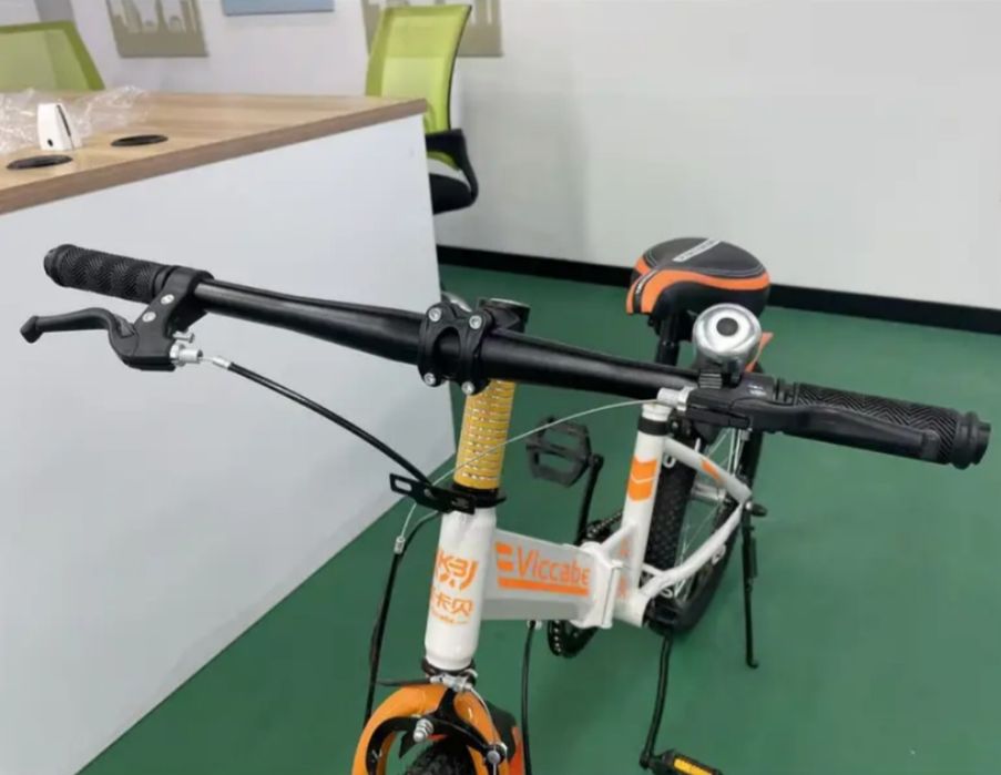 Велосипед для ребенка белый цвет