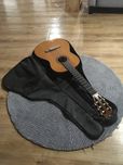 Gitara yamaha cs40 bez uszkodzen