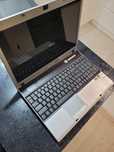 Laptop MSI ms 6833b