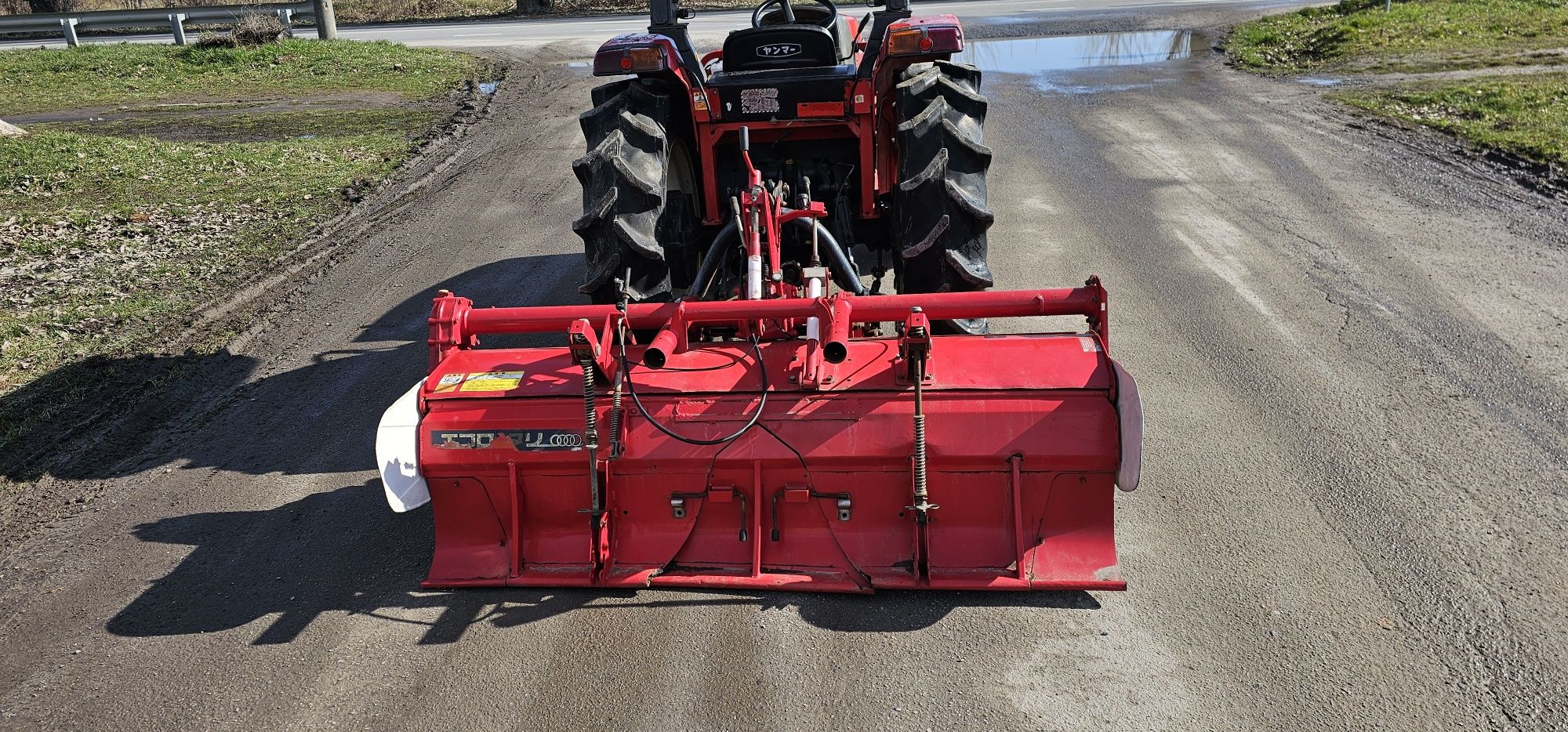 Японський  Мінітрактор Трактор   Yanmar AF330