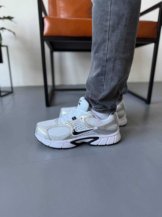 Чоловічі кросівки Nike Zoom Vomero 5 RNR білий з сріблом чорним 1079