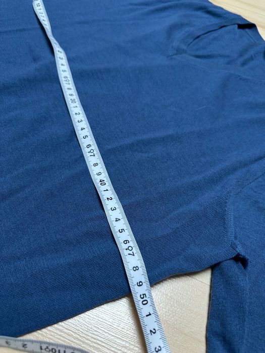 Granatowy sweter męski V-neck Stile Benetton