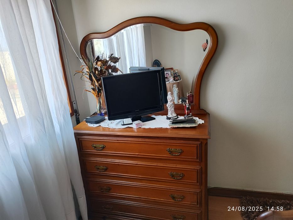 Quarto Completo em Madeira Maciça