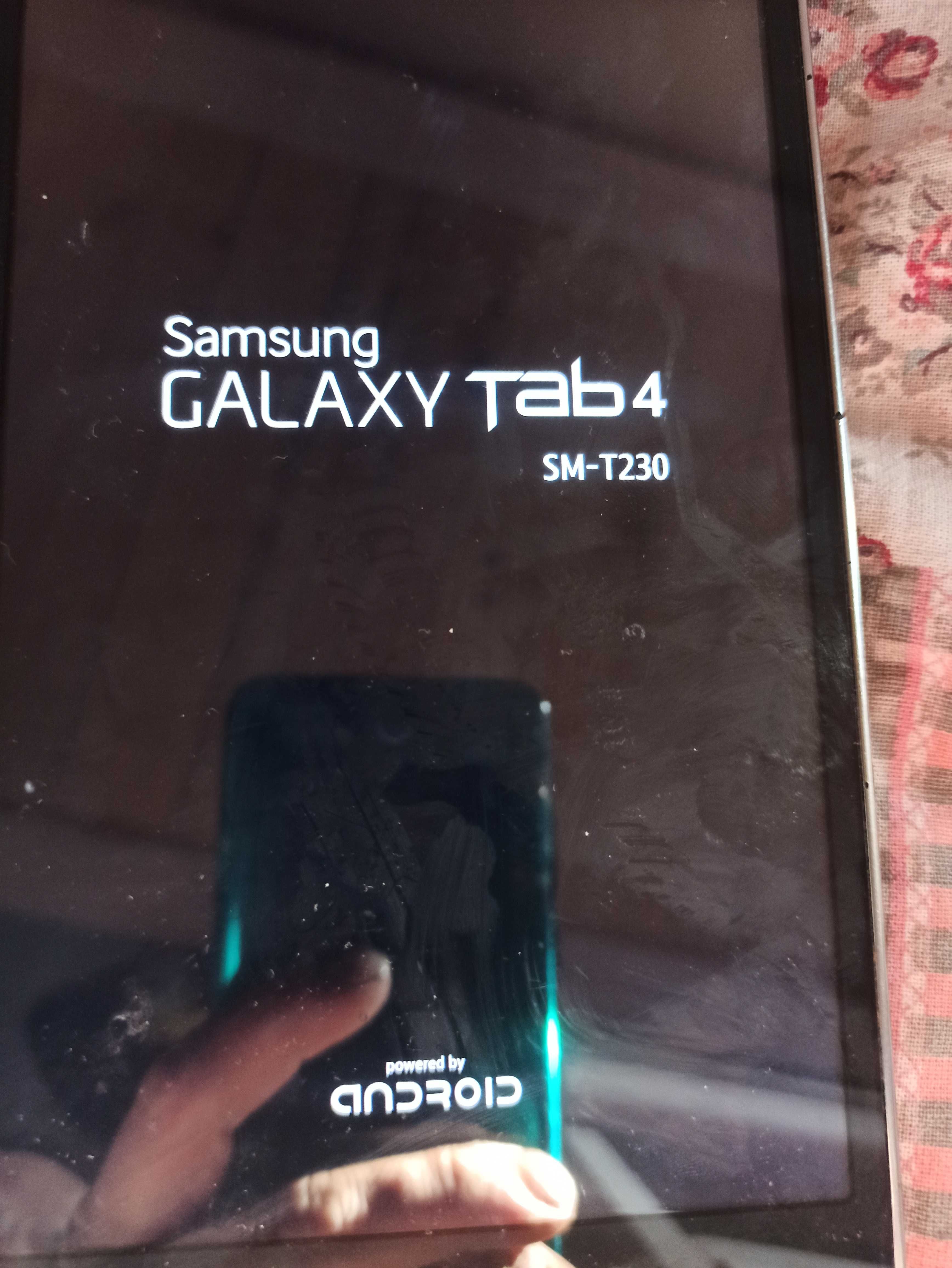 Продам планшет galaxy tab 4