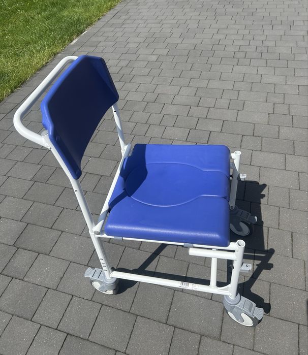 Krzesło KMINA prysznicowe z kółkami krzesło inwalidzkie toaletowe