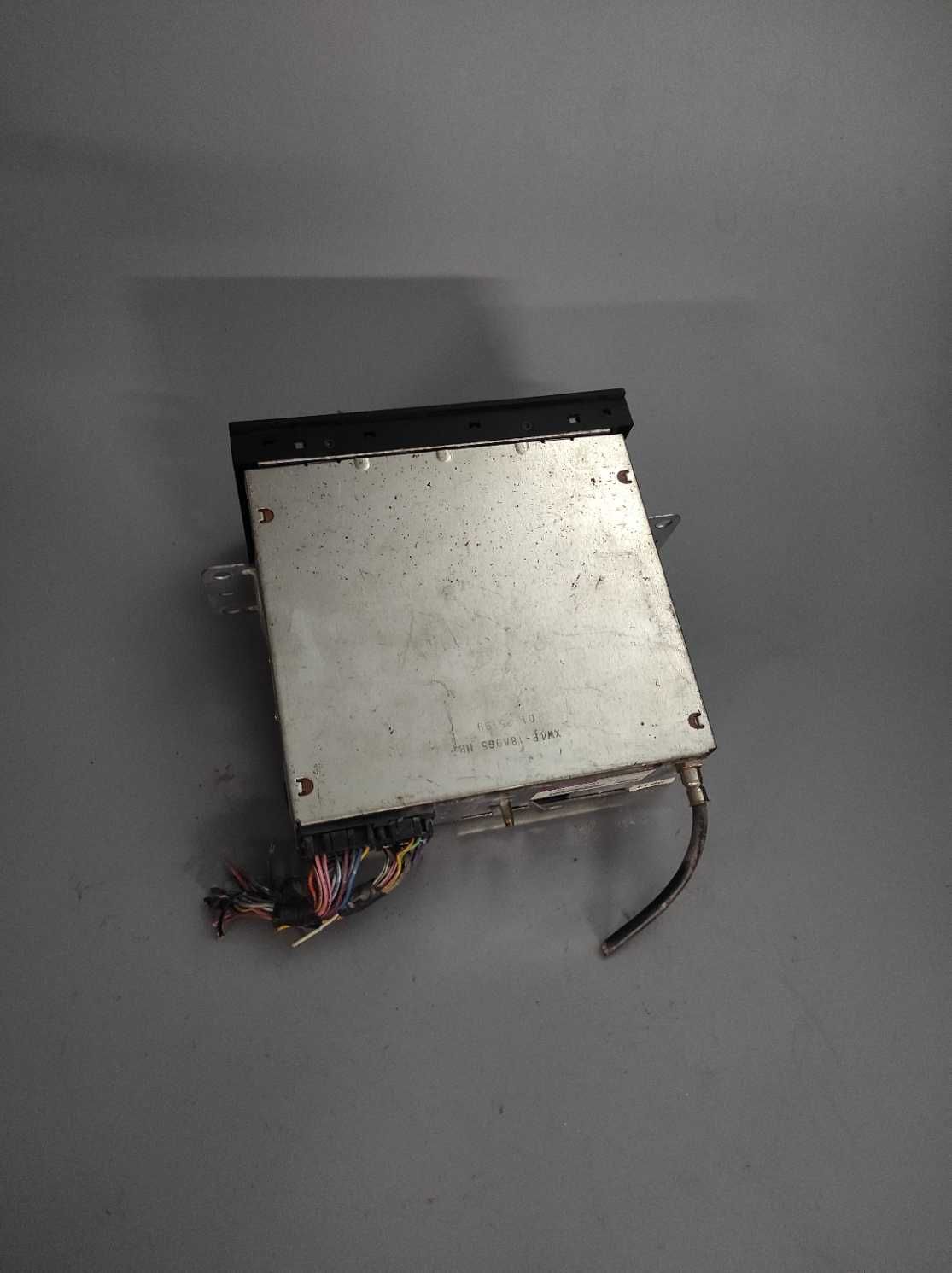 Radio Ford Excursion, Rok 2000-05