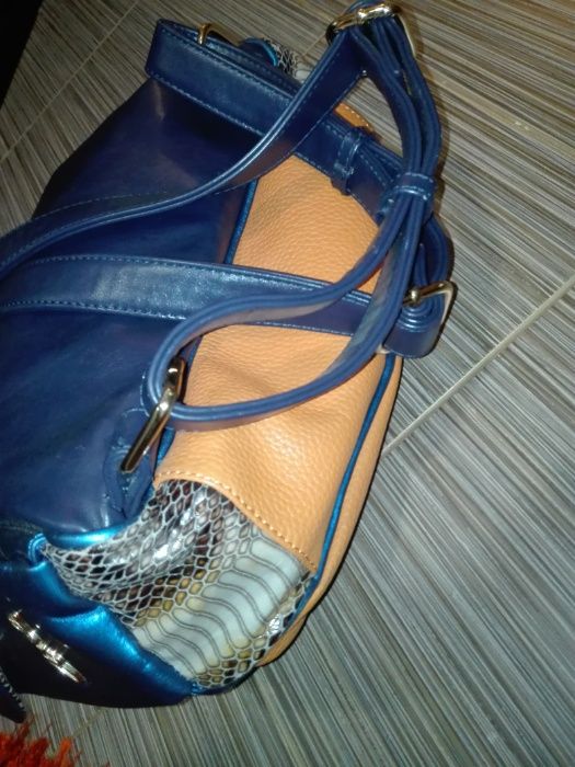 Mochila Axel camel