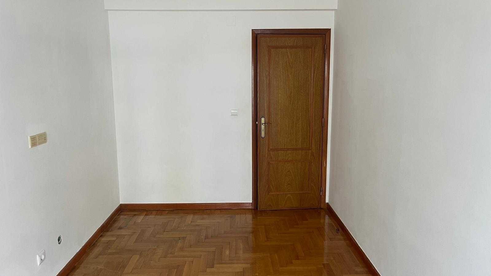 Apartamento T3 à venda na zona nova do Montijo