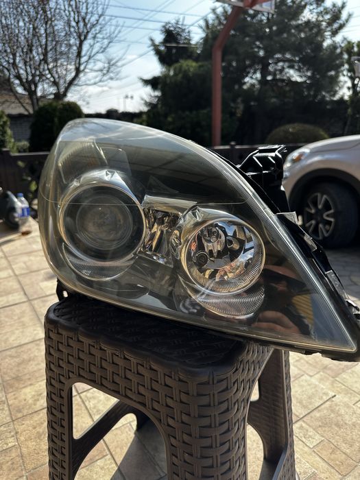 Фара правая Opel Vectra  C 2008 год .BI XENON поворотный оригинал