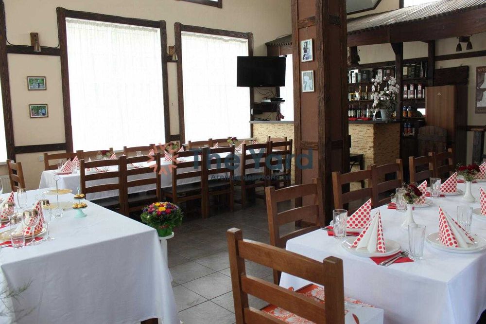 Продам кафе та магазин с. Богдановка Броварський р-н. поряд Бровари