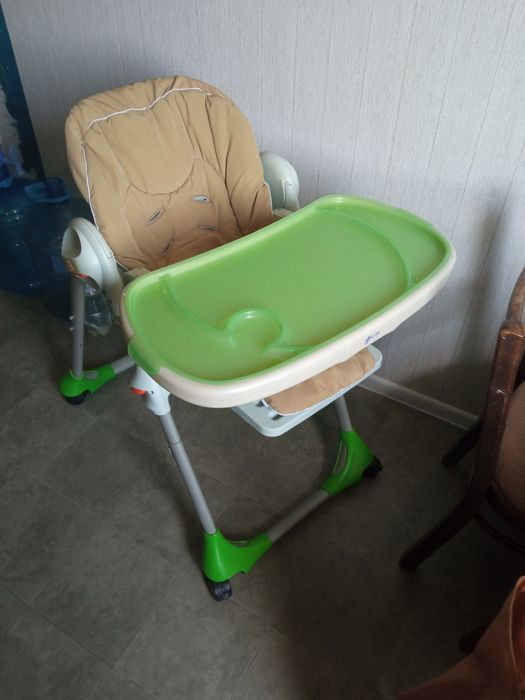 Столик для кормления chicco