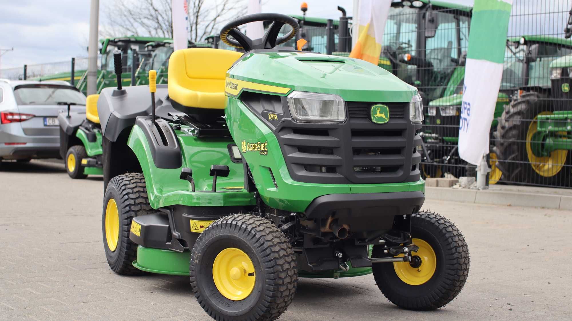 Kosiarka samojezdna John Deere X117R raty 10x0%