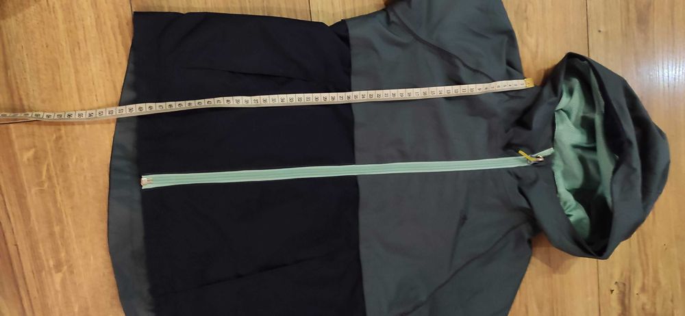 Kurtka turystyczna dla dzieci Quechua 7-8lat roz. 128