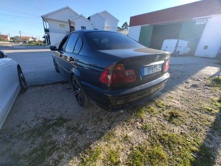 BMW e46 320d azul escuro