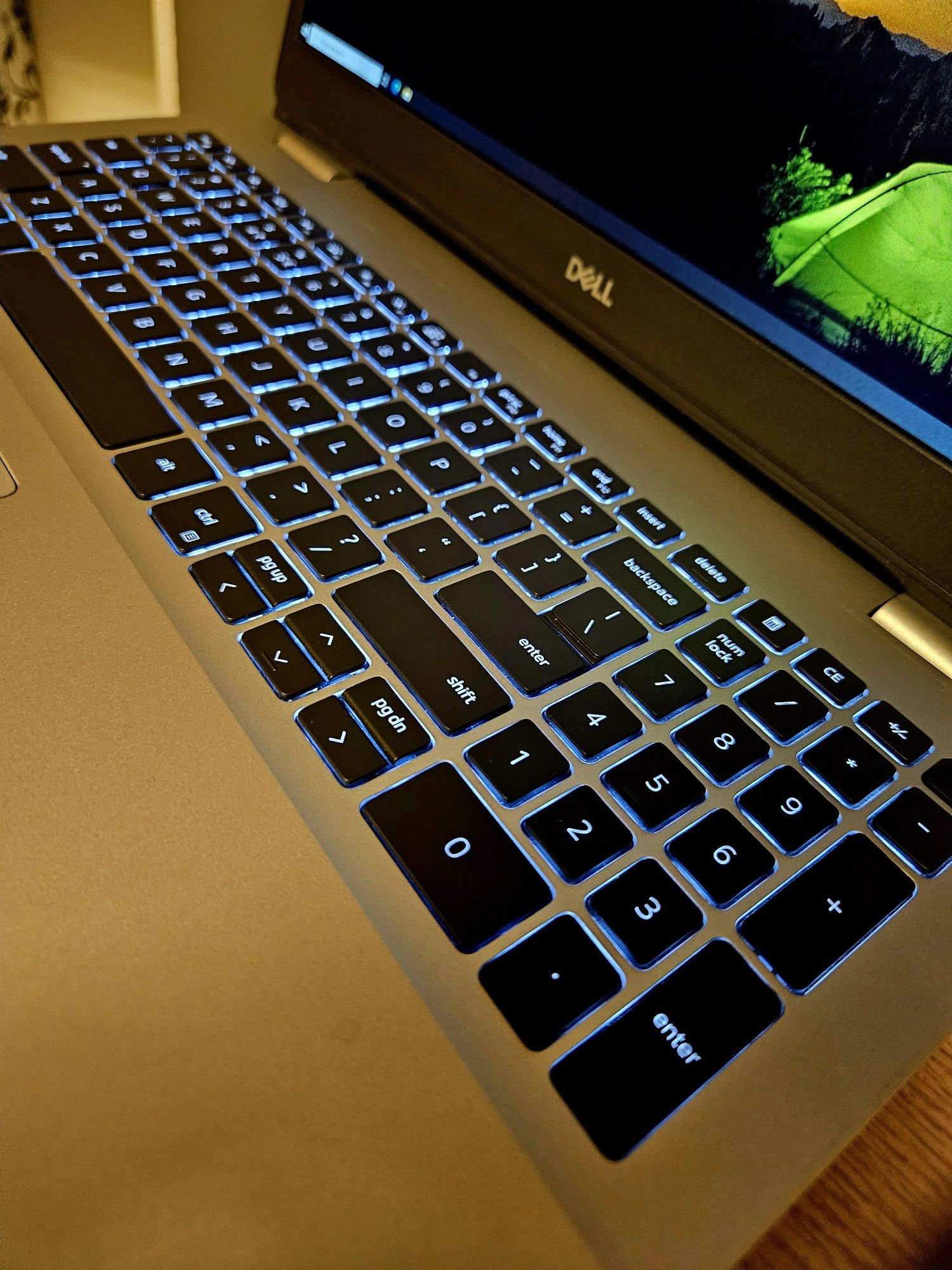 Laptop / Notebook Dell Inspiron 5593 intel i7 MX230 ips 15'6 komputer