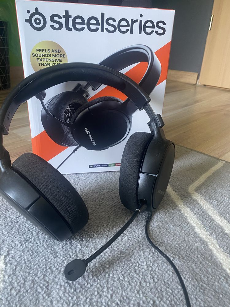 Słuchawki SteelSeries Arctis 1 w dobrym stanie