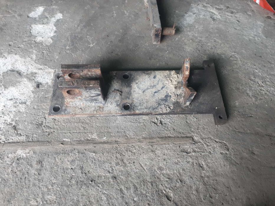 Zaczep dolny ciagnika mtz,belarus