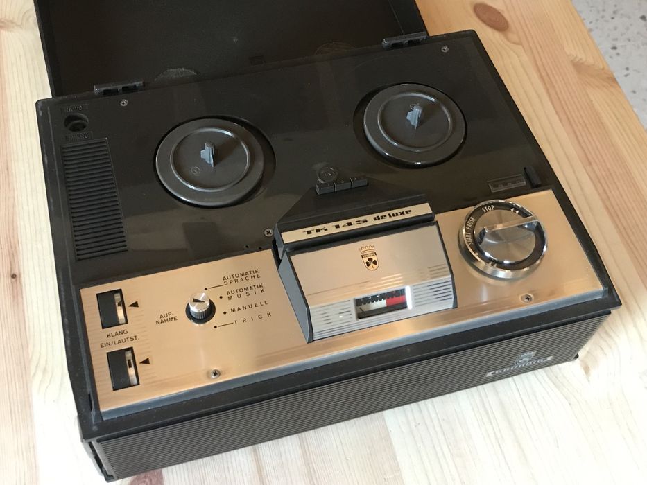 Gravador de fita Grundig TK 145 de luxe