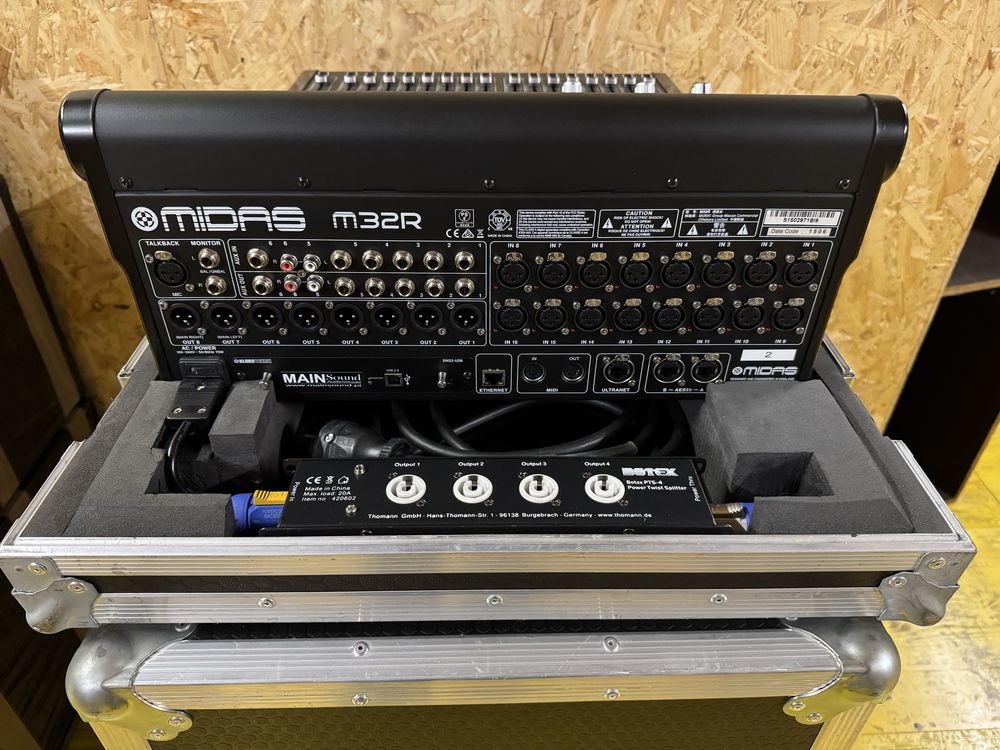MIDAS M32r + Stage DL32