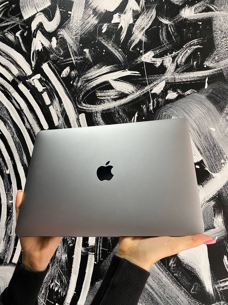 MacBook Pro 13 2019 512Gb Ram 16Гб РОЗСТРОЧКА Макбук ноутбук Apple 850