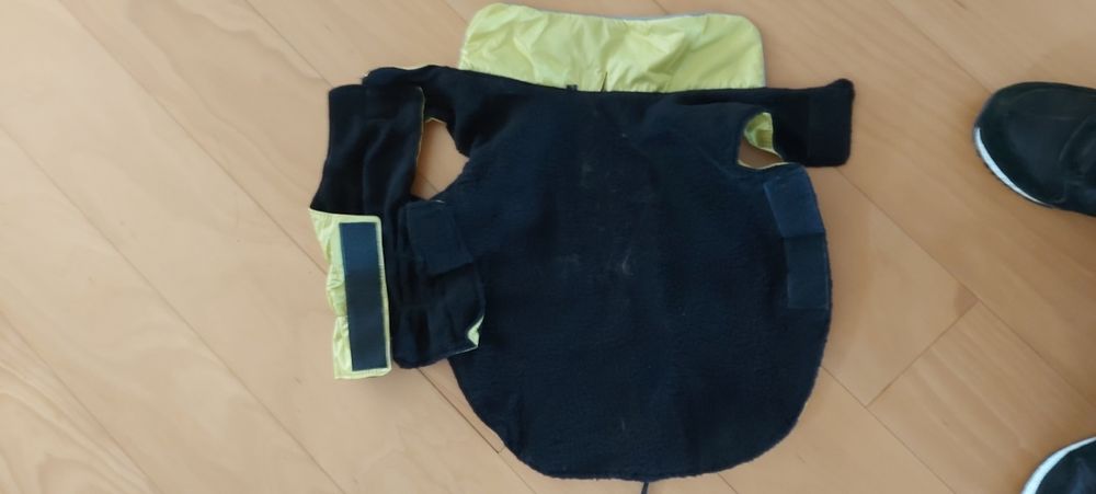 Capa para cão nunca usada.