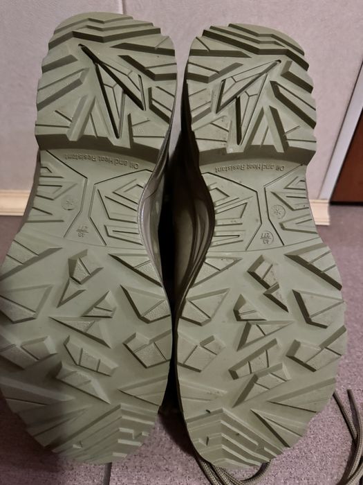 Ботинки берцы  олива