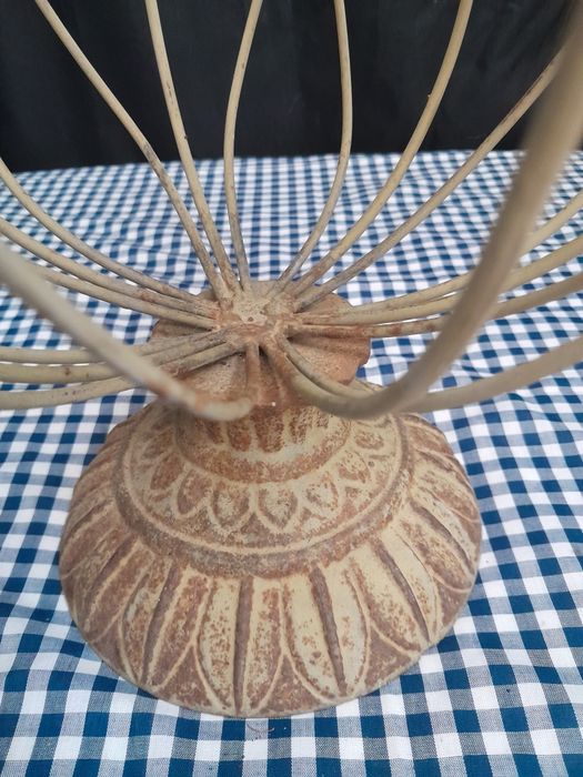 Fruteira antiga em metal